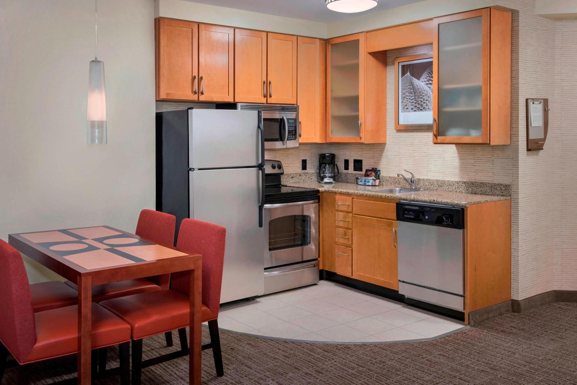 Residence Inn Alexandria Old Town South At Carlyle מראה חיצוני תמונה