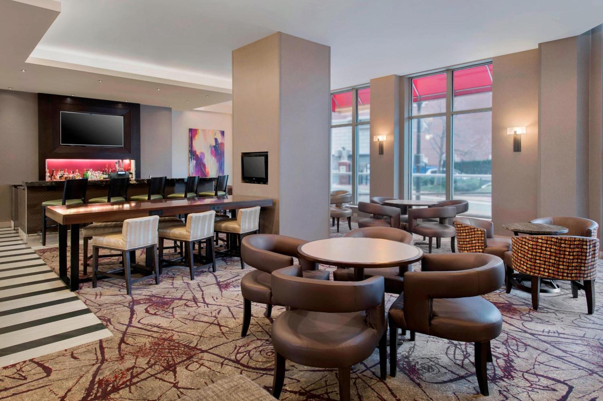 Residence Inn Alexandria Old Town South At Carlyle מראה חיצוני תמונה