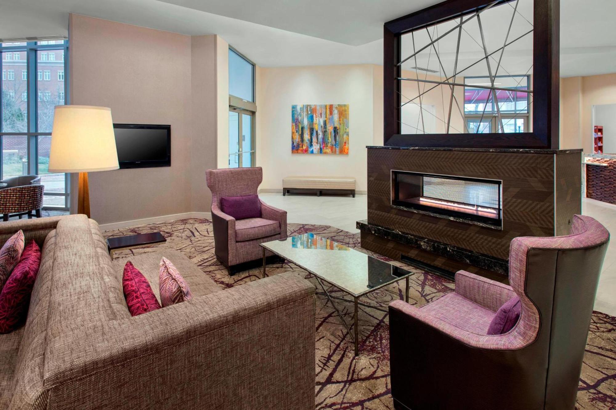 Residence Inn Alexandria Old Town South At Carlyle מראה חיצוני תמונה