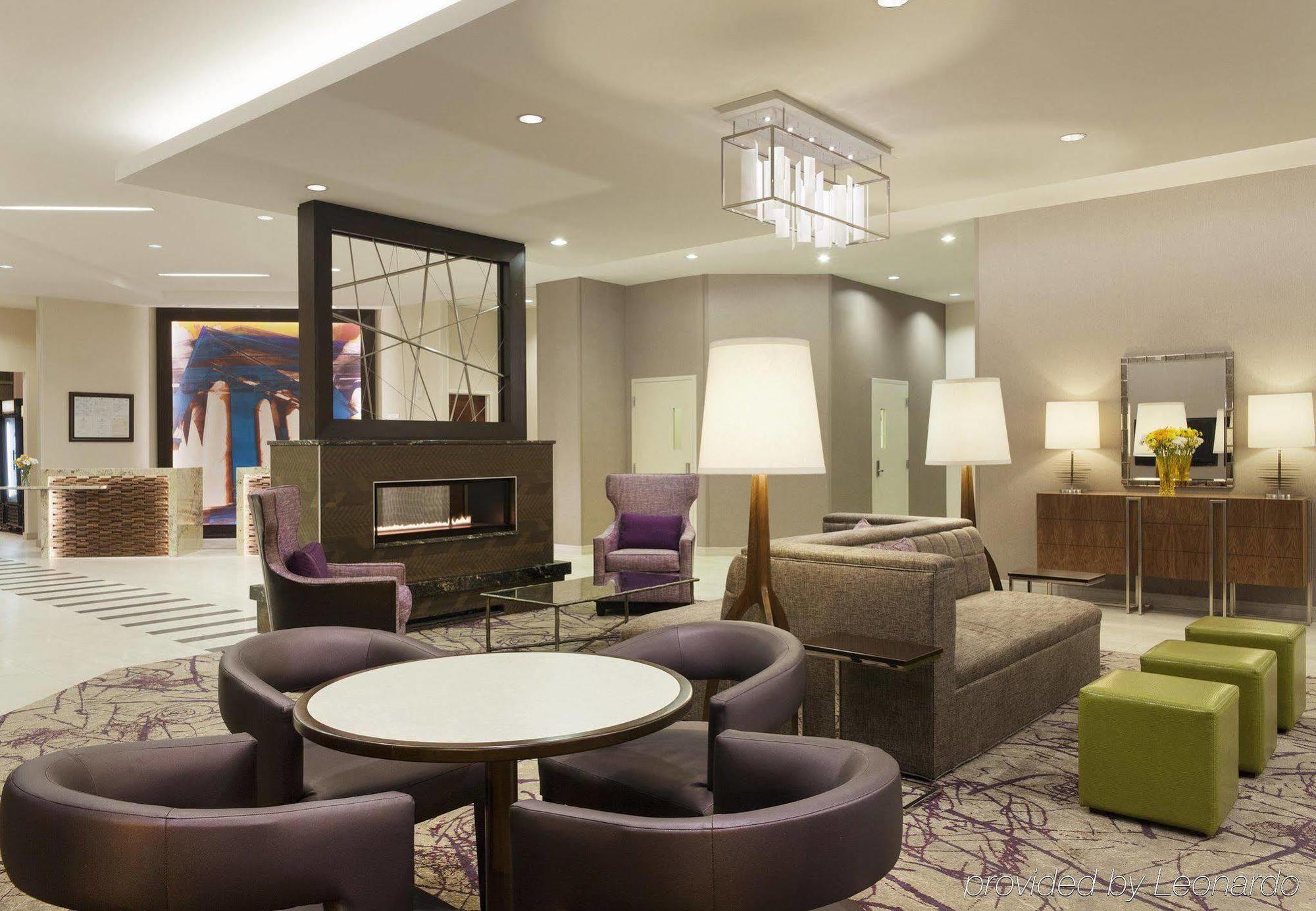 Residence Inn Alexandria Old Town South At Carlyle מראה פנימי תמונה