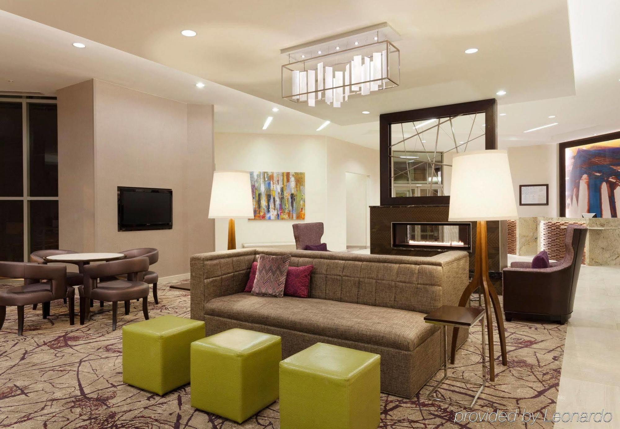 Residence Inn Alexandria Old Town South At Carlyle מראה פנימי תמונה