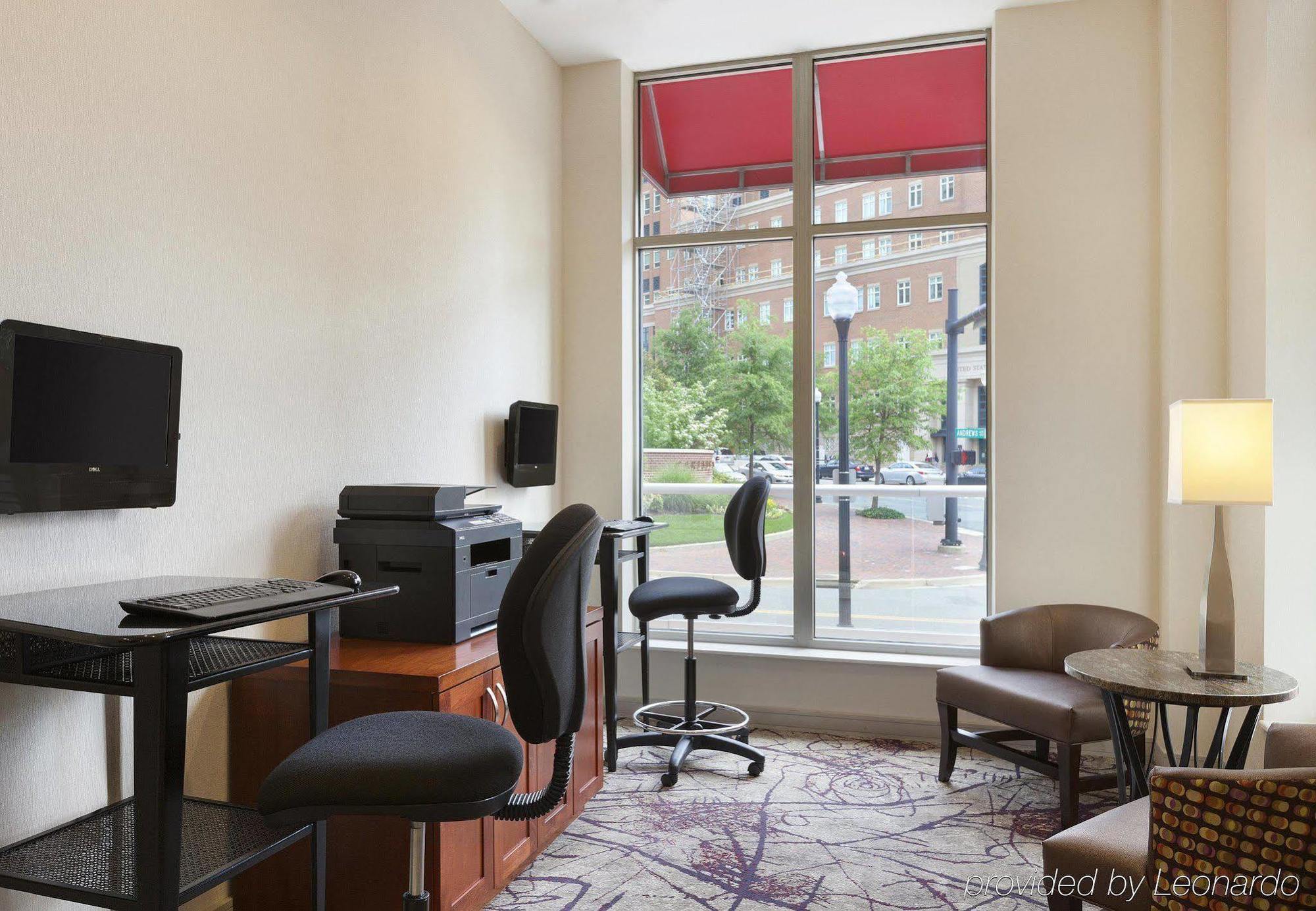 Residence Inn Alexandria Old Town South At Carlyle מתקנים תמונה