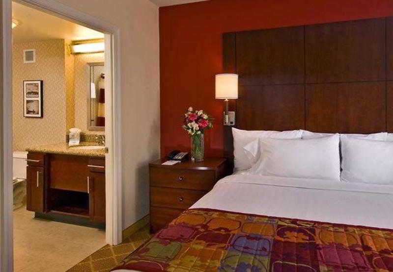 Residence Inn Alexandria Old Town South At Carlyle מראה חיצוני תמונה